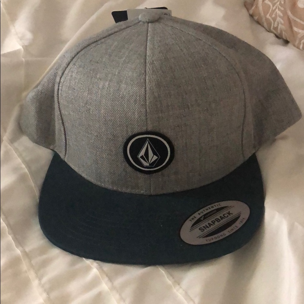Volcom SnapBack hat